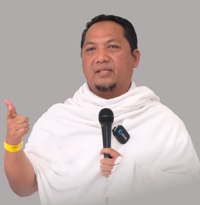 DR. KH. Zaenurrofieq M. Hum